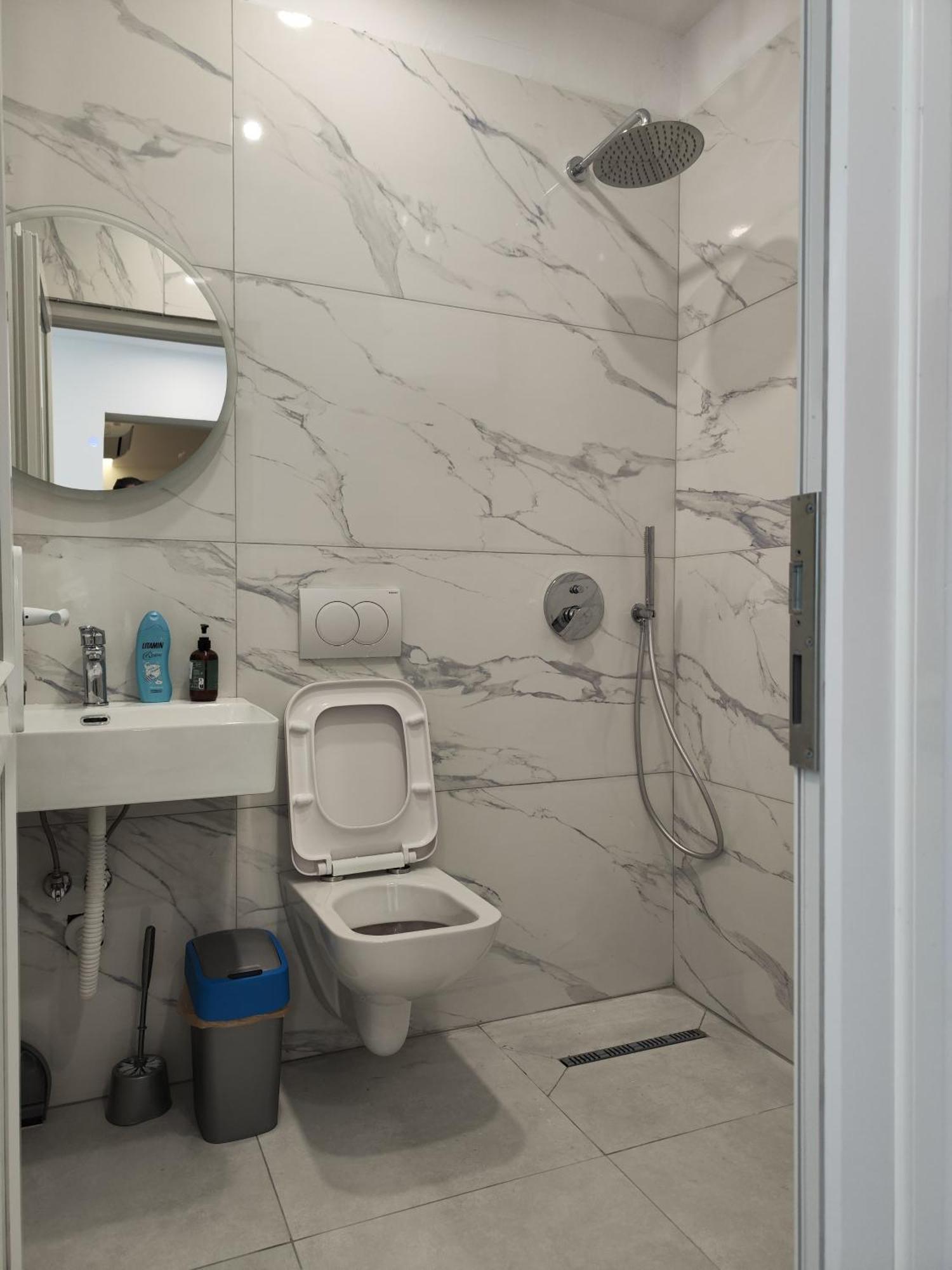 Mia Lake Apartament 티라나 외부 사진